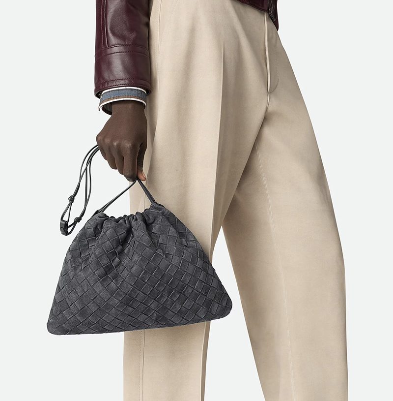 [스페셜오더]BOTTEGA VENETA-796728 보테가 베네타 스웨이드 더스트 백 그래피트 