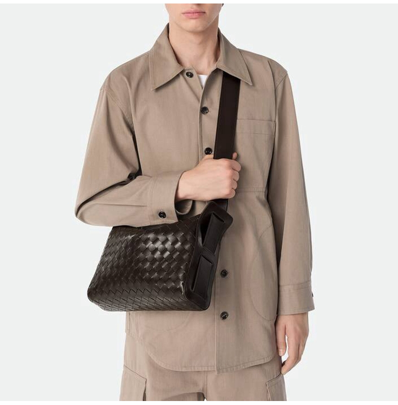 [스페셜오더]BOTTEGA VENETA-836016 인트레치아토 트라이베카 탑 핸들 백 폰탄트 남성용