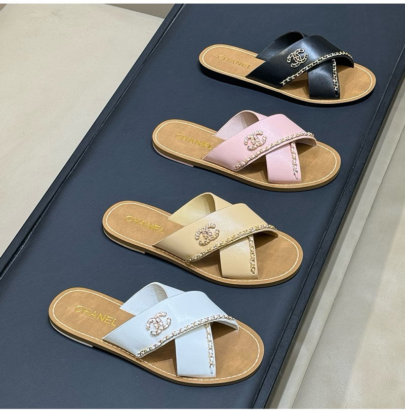 CHANEL-G40303 샤넬 CC 체인로고 가죽 슬리퍼 여성용 (4컬러)