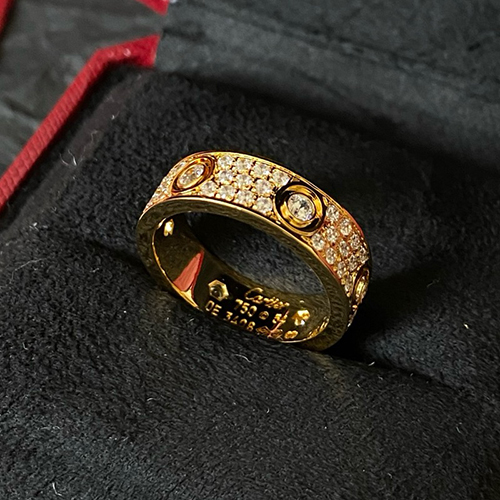 [스페셜오더]Cartier-N4210400 까르띠에 옐로우 골드 파베 세팅 6 다이아몬드 클래식 LOVE 링